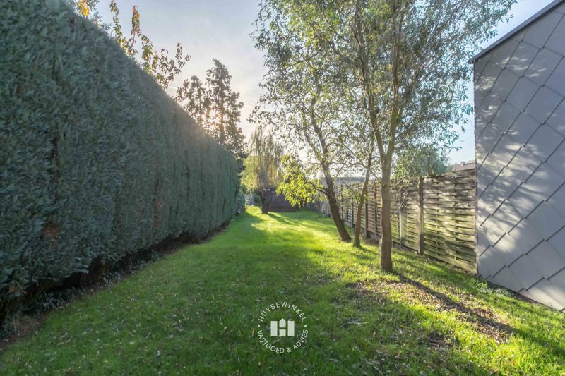 Ruime triplex met tuin en zonneterras