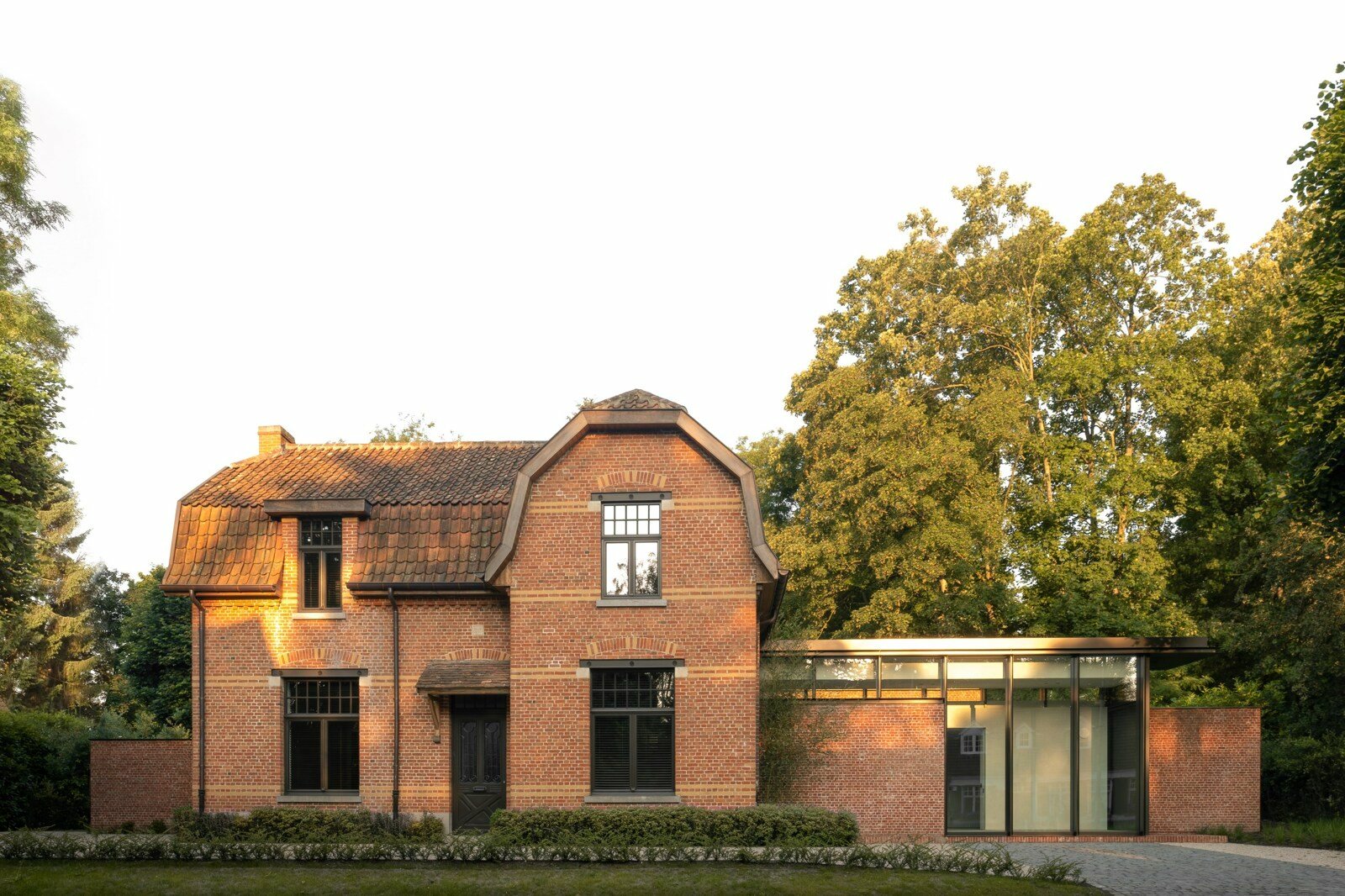 Huysewinkel | Prestigieuze architecturale villa by Yama Architects