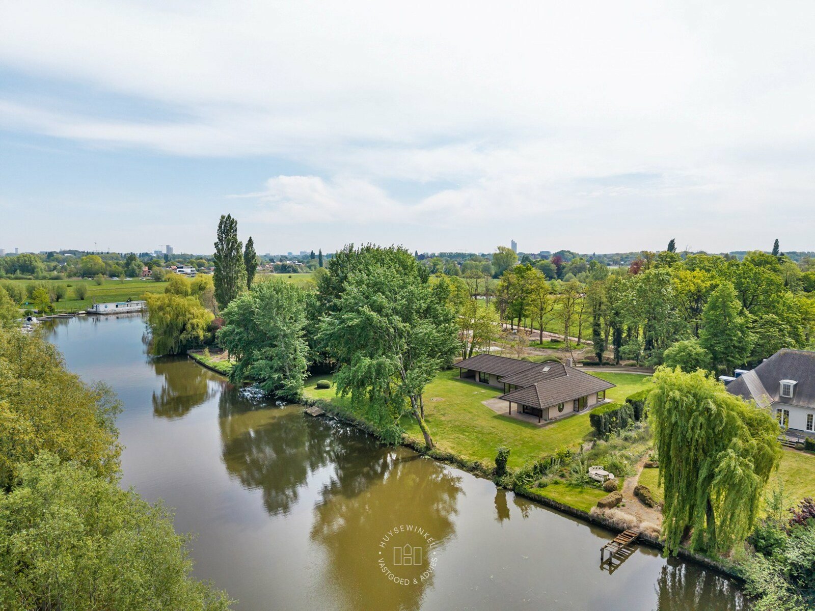 Huysewinkel | Unieke bungalow aan de Leie 