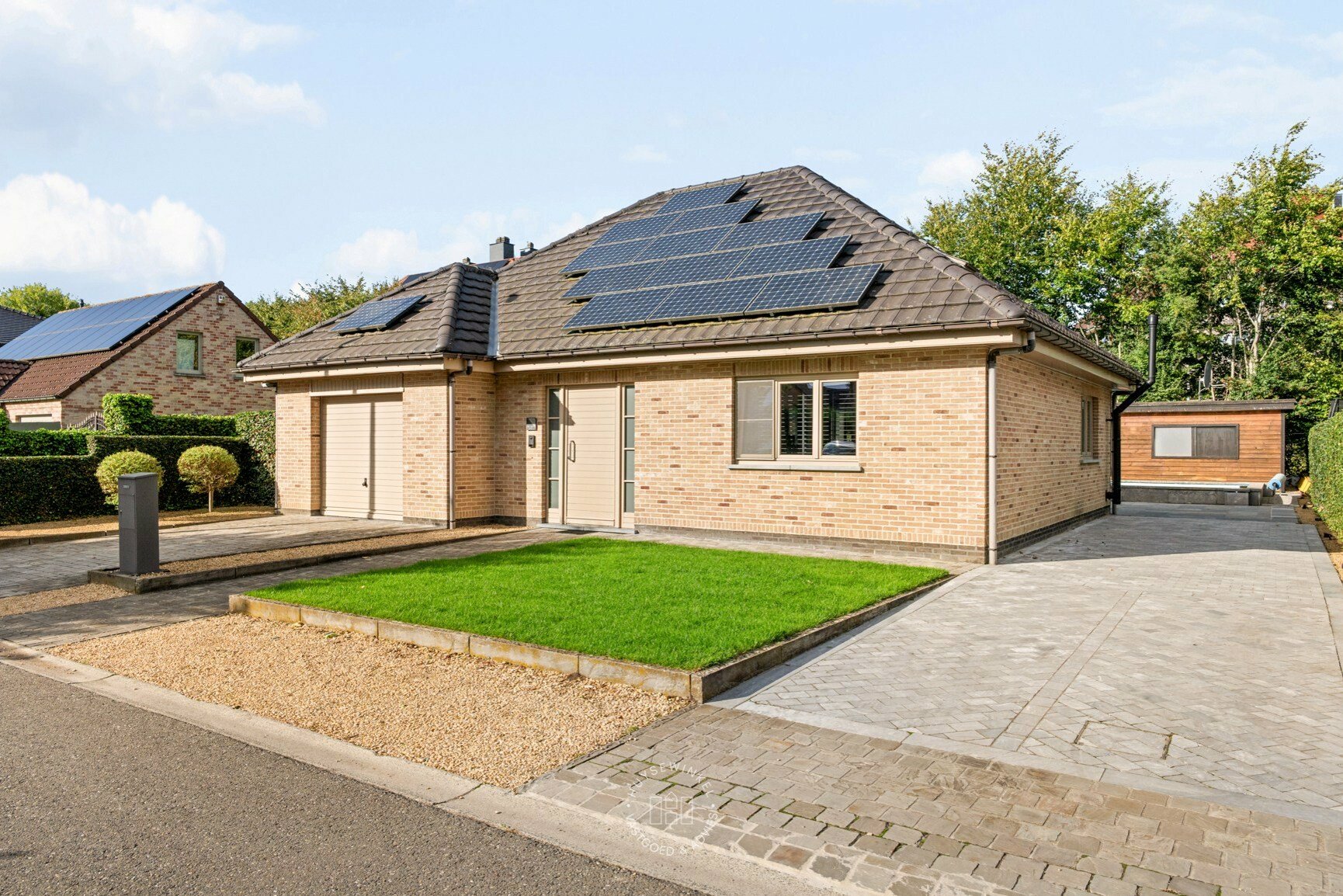 Hedendaagse en stijlvolle villa met zwembad in Lokeren