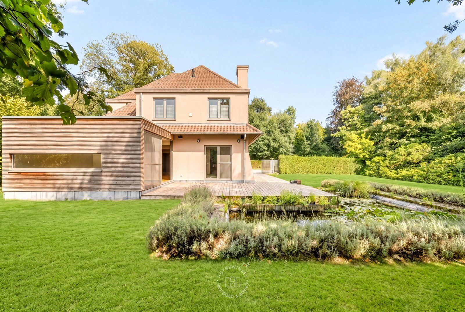 Huysewinkel | Unieke villa omgeven door groen 