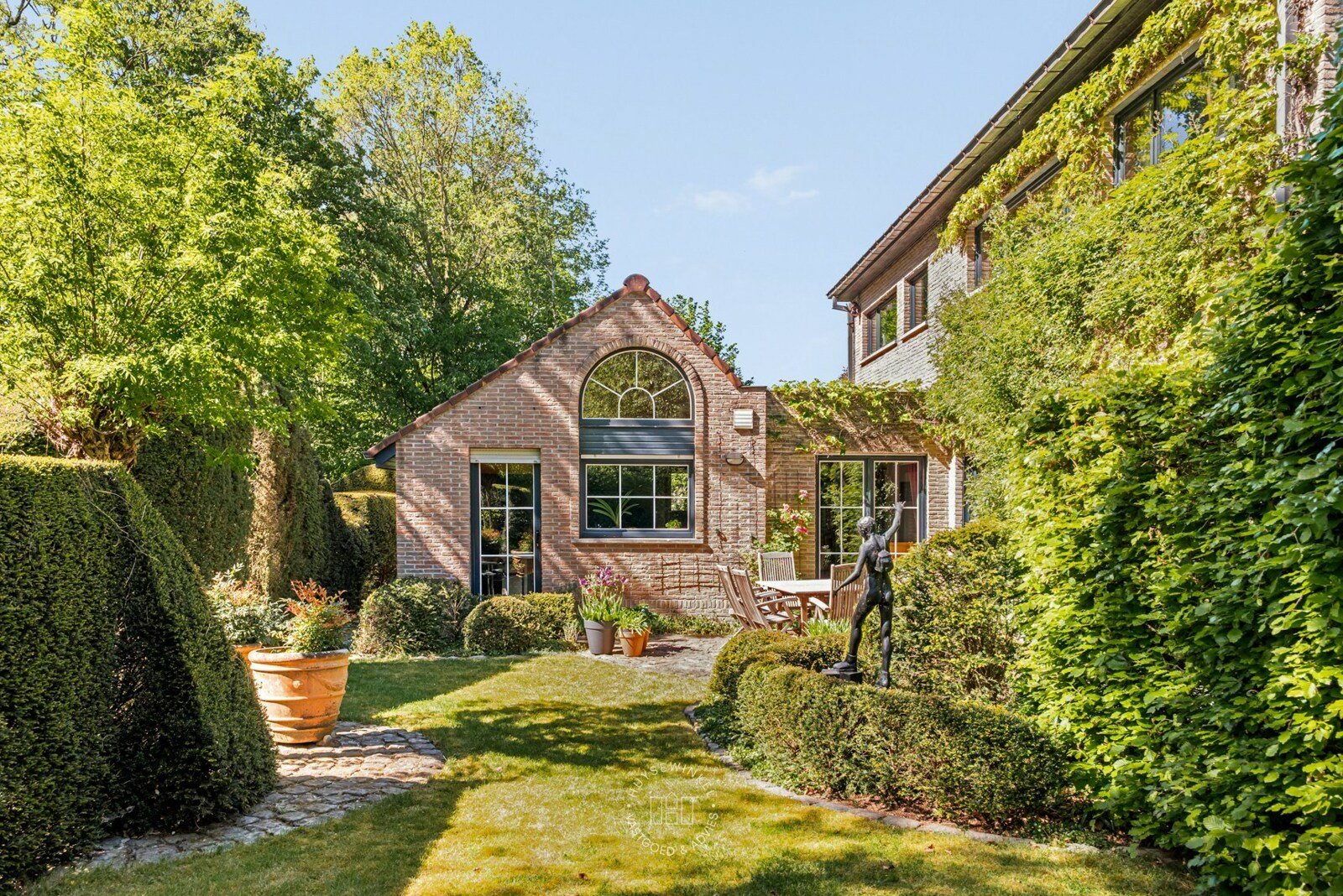 Huysewinkel | Tijdloze villa op 1.745 m² met prachtige volwassen tuin