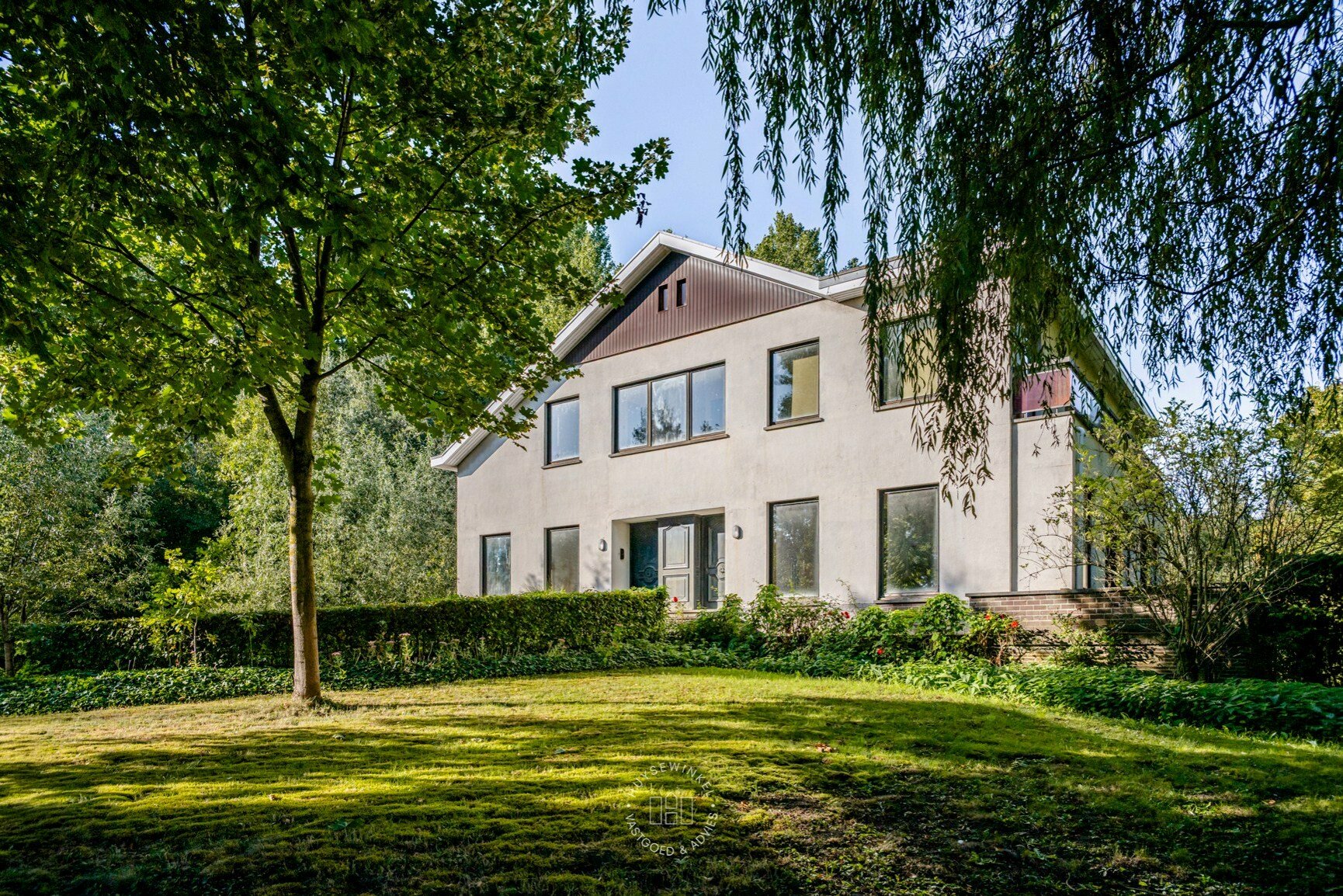 Polyvalente te renoveren eigendom op 5109m² 